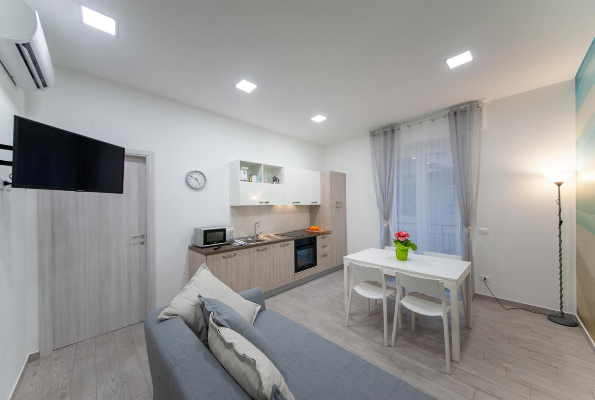 Ines Rivieraholiday Albenga Exterior foto